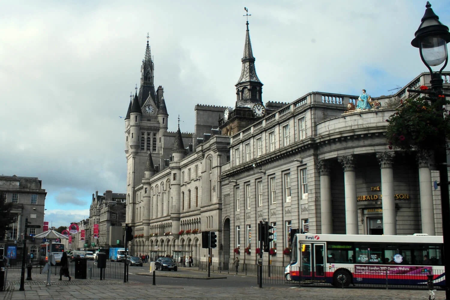 assets/img/destinations/Aberdeen.jpg Professional Aberdeen Airport Taxi