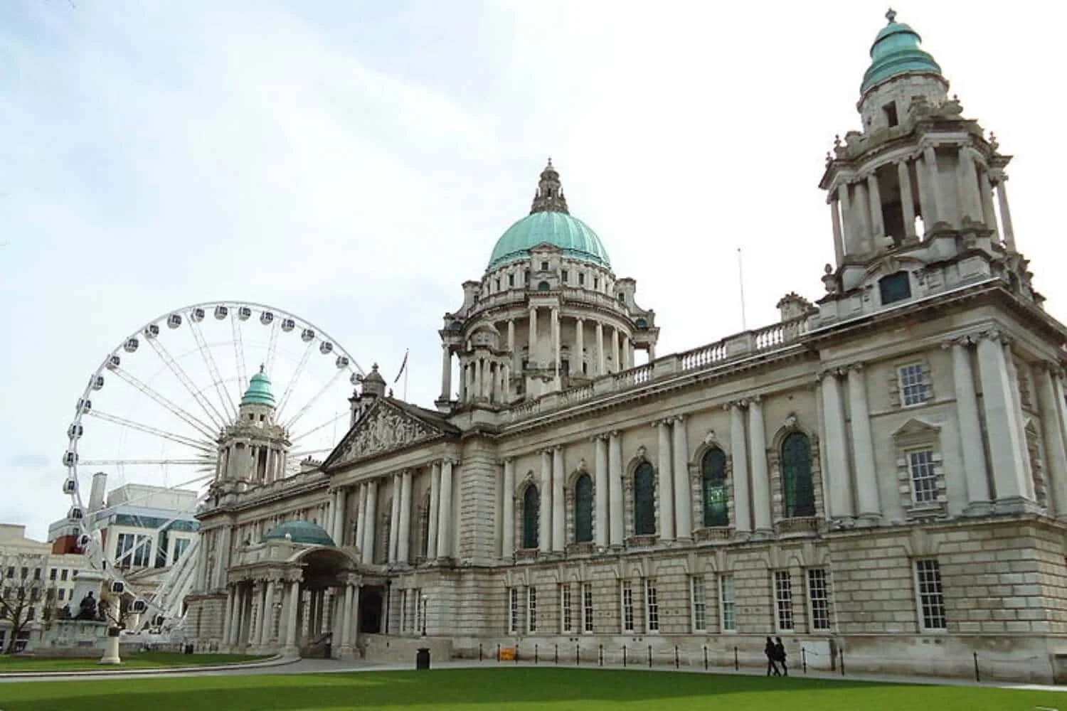 assets/img/destinations/Belfast.jpg Professional Belfast Airport Taxi