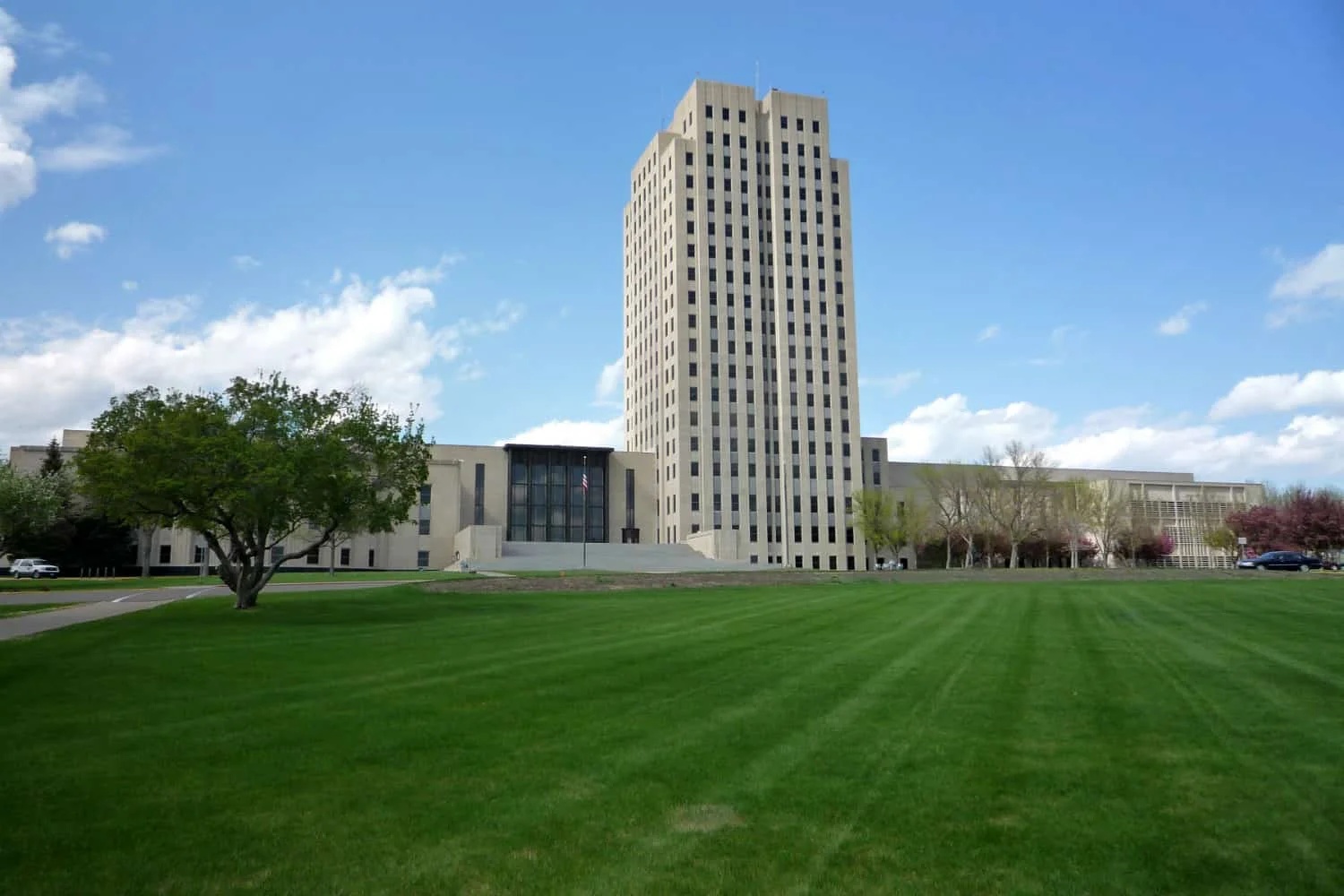 assets/img/destinations/Bismarck.jpg Professional Bismarck Airport Taxi