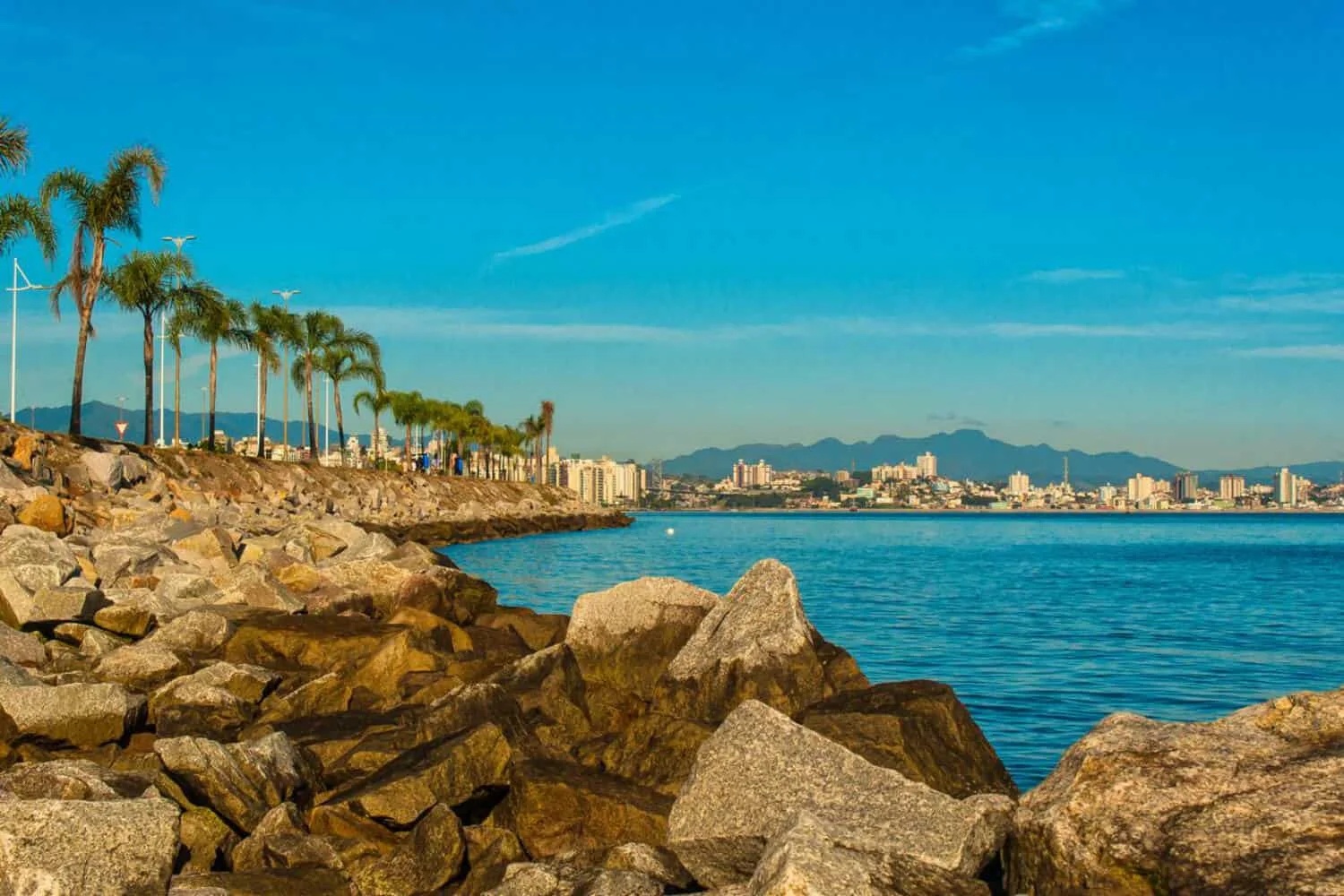 assets/img/destinations/Florianopolis.jpg Professional Florianopolis Airport Taxi