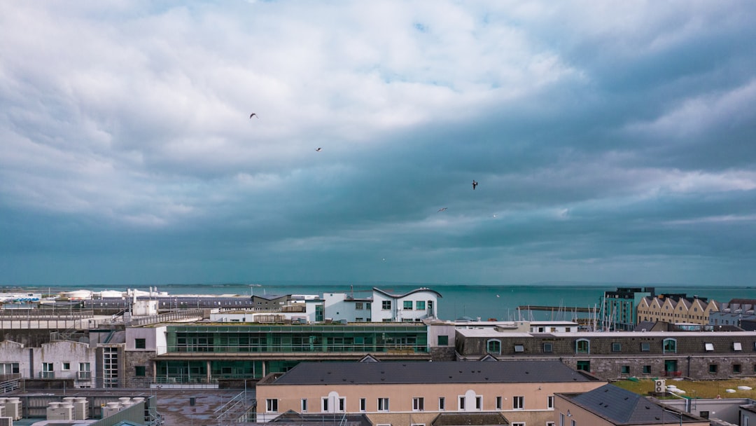 assets/img/destinations/Galway.jpg Professional Galway Airport Taxi