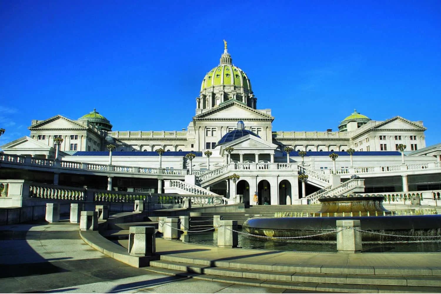 assets/img/destinations/Harrisburg.jpg Professional Harrisburg Airport Taxi