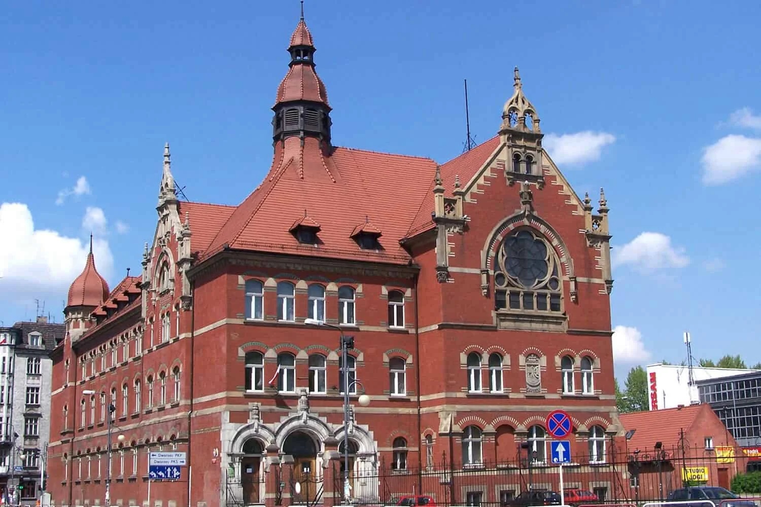 assets/img/destinations/Katowice.jpg Professional Katowice Airport Taxi