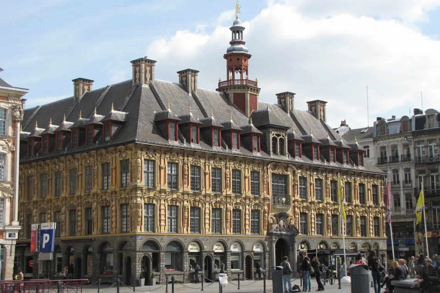 assets/img/destinations/Lille.jpg Professional Lille Airport Taxi