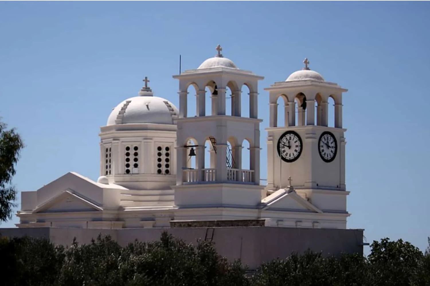 assets/img/destinations/Milos.jpg Professional Milos Airport Taxi