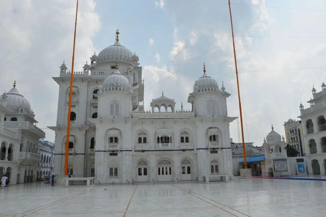 assets/img/destinations/Patna.jpg Professional Patna Airport Taxi