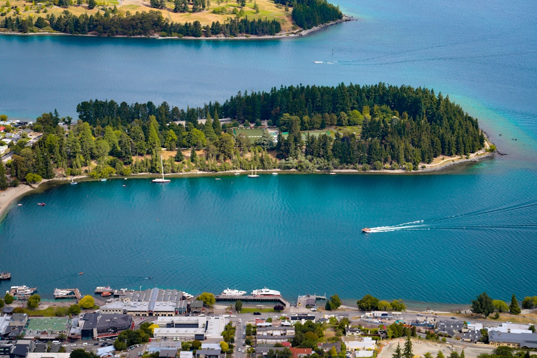 assets/img/destinations/Queenstown.jpg Professional Queenstown Airport Taxi