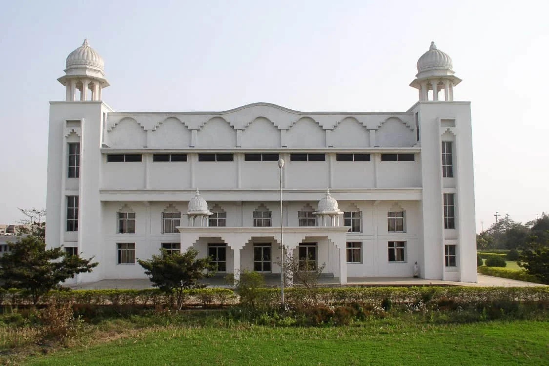 assets/img/destinations/Raipur.jpg Professional Raipur Airport Taxi