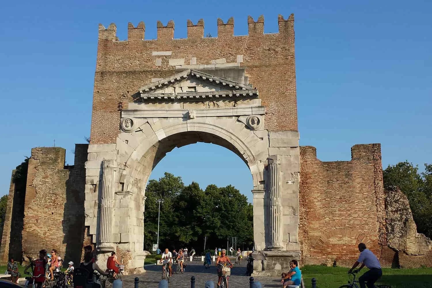 assets/img/destinations/Rimini.jpg Professional Rimini Airport Taxi