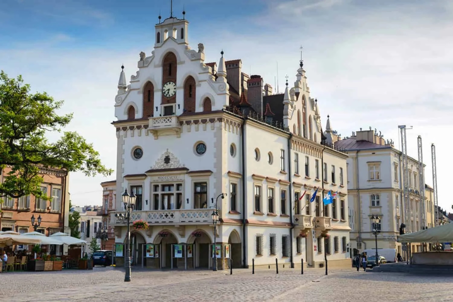 assets/img/destinations/Rzeszow.jpg Professional Rzeszow Airport Taxi