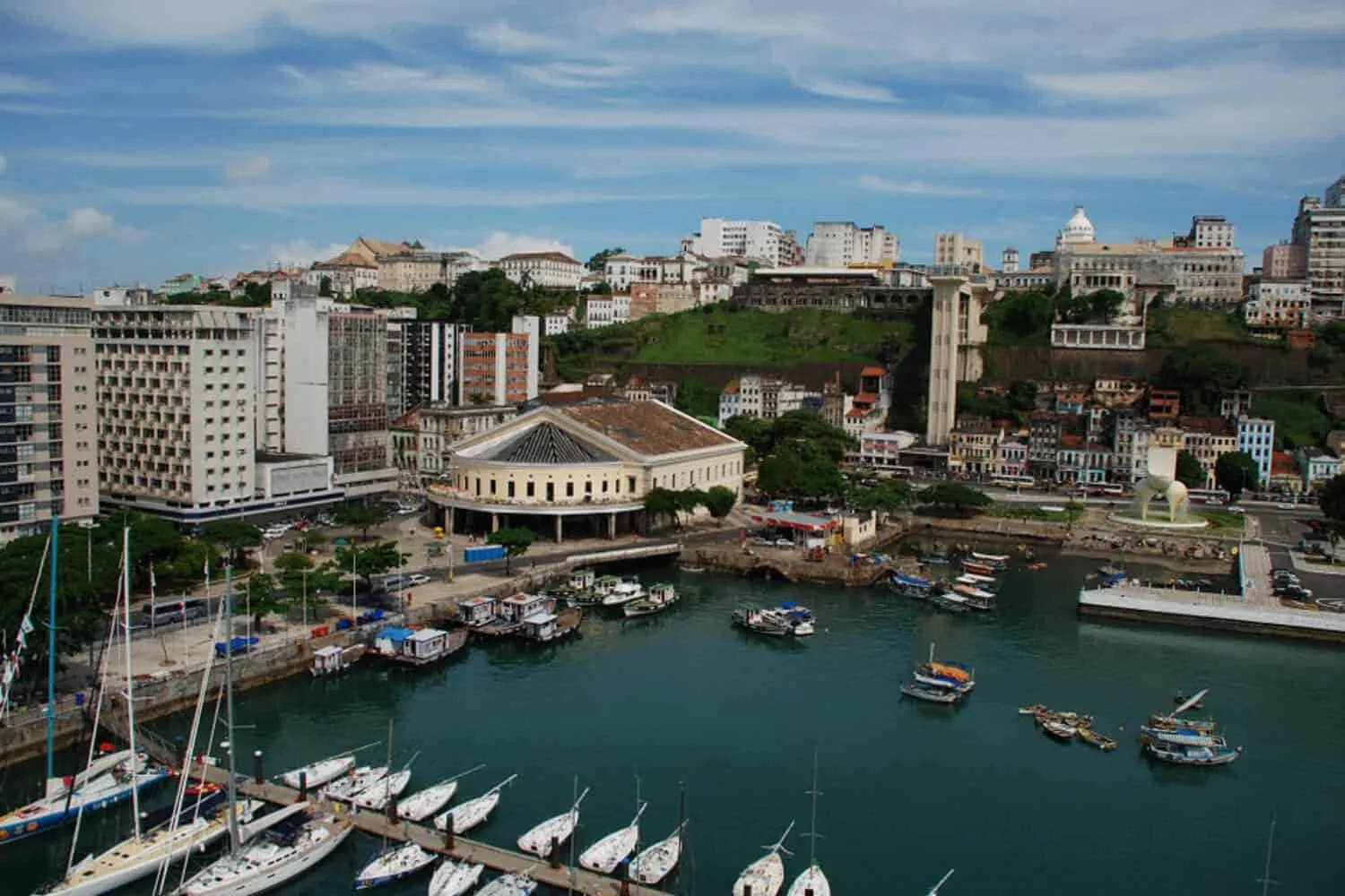 assets/img/destinations/Salvador.jpg Professional Salvador Airport Taxi