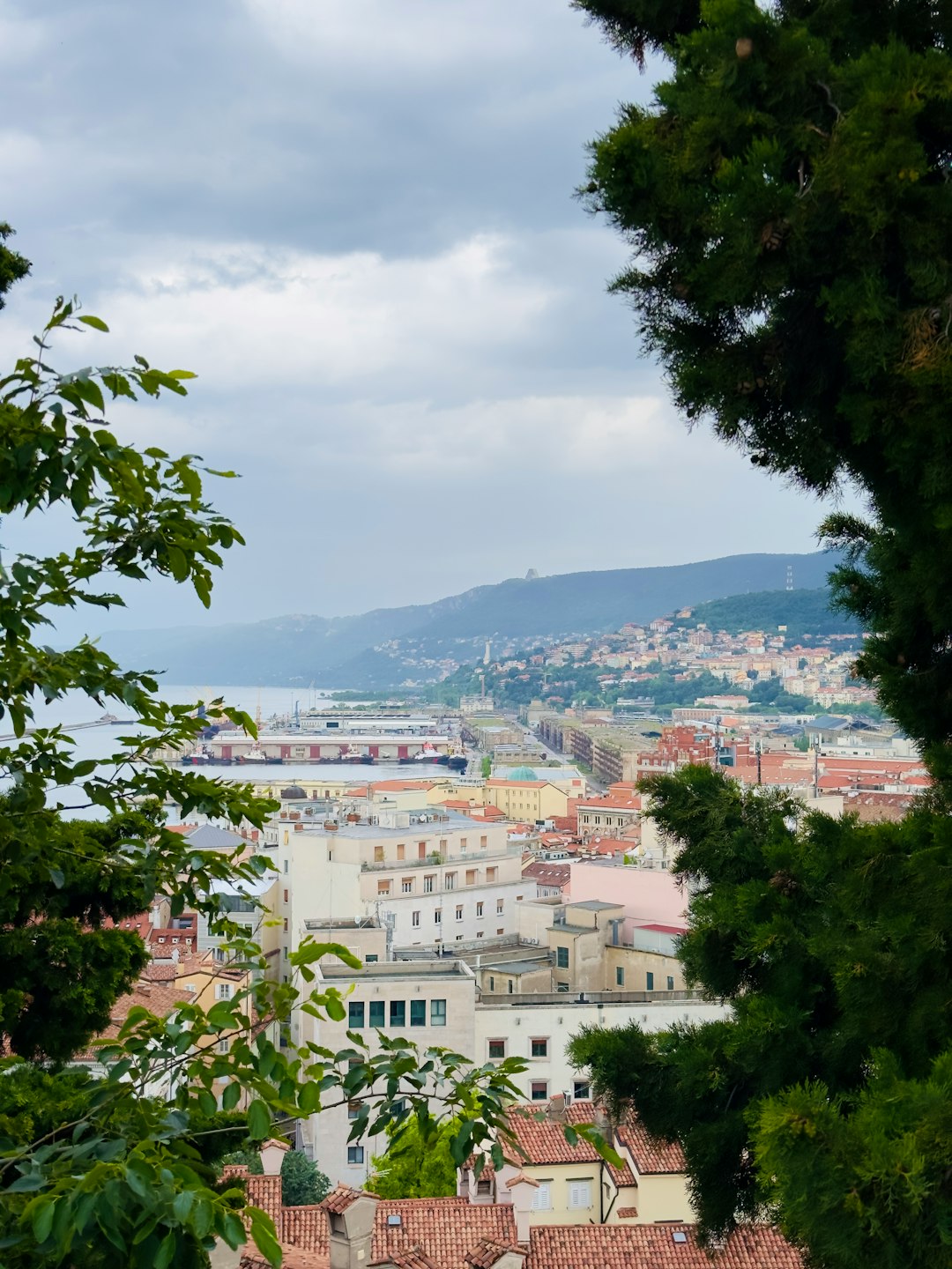 assets/img/destinations/Trieste.jpg Professional Trieste Airport Taxi